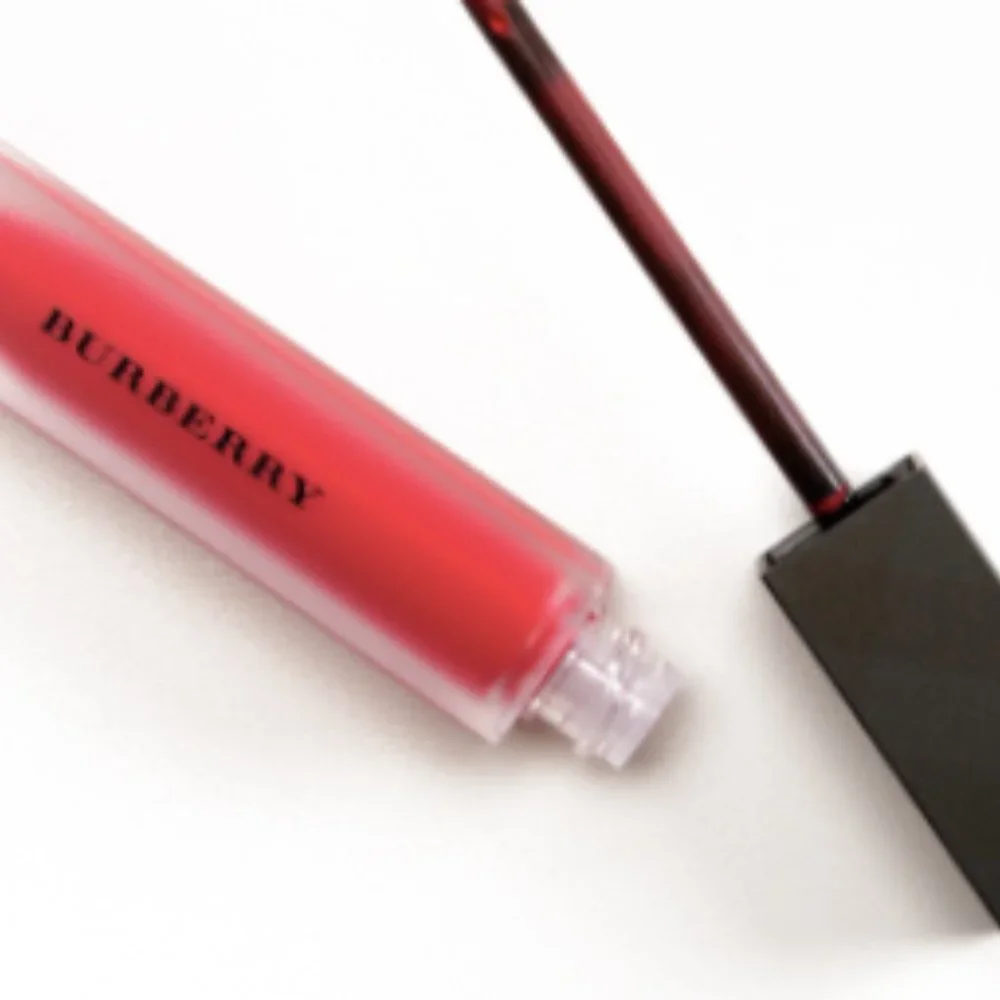 Burberry Liquid Lip Velvet Military Red